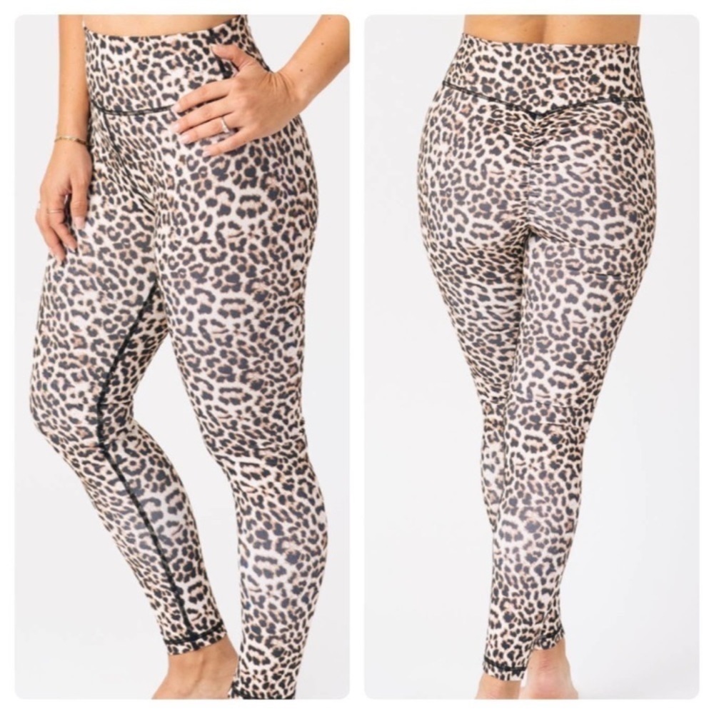 Zyia Leopard Brilliant Scrunchy What Hi-Rise 7/8 24" - Size 2
